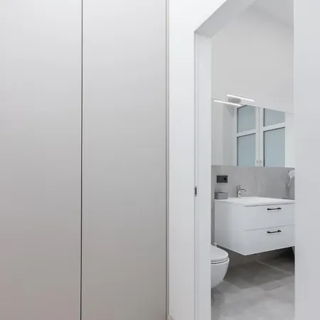 A++ Executive With Luxury Sauna Apartment *