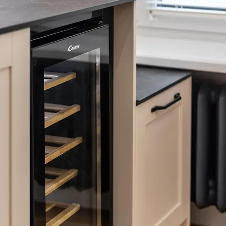 A++ Executive With Luxury Sauna Apartment
