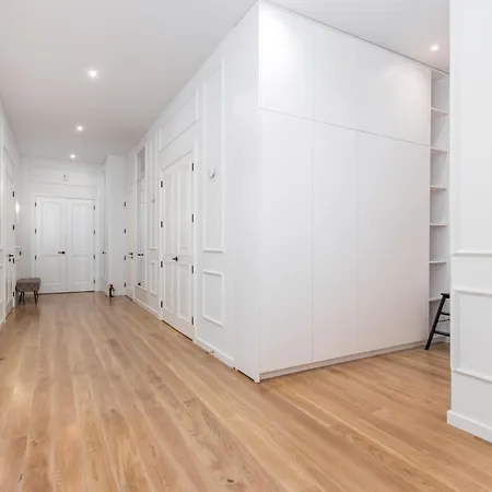 A++ Executive With Luxury Sauna Apartment *